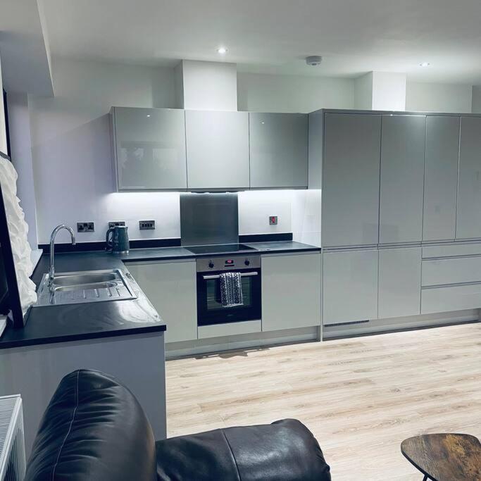 New One Bedroom Luxury Apartment In Solihull Kültér fotó