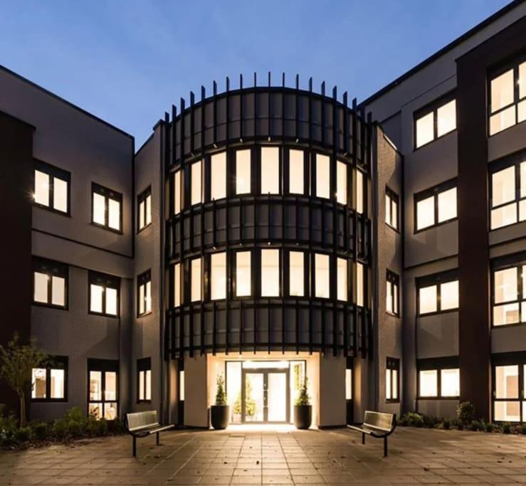 New One Bedroom Luxury Apartment In Solihull Kültér fotó
